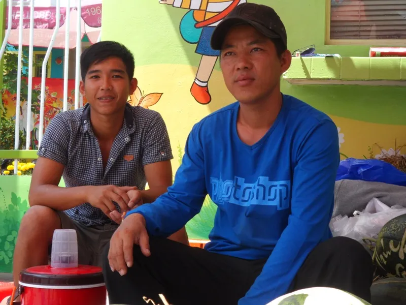 Nghề khắc... dưa hấu Tết kiếm bạc triệu ở Sài Gòn ảnh 4