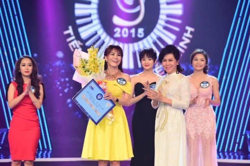 Quán quân tiếng hát truyền hình và chuyện bây giờ mới kể ảnh 1