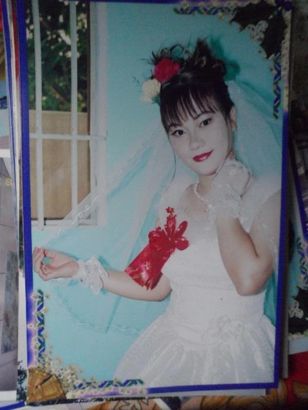 Huỳnh Thị Thanh rạng rỡ trong ảnh cưới