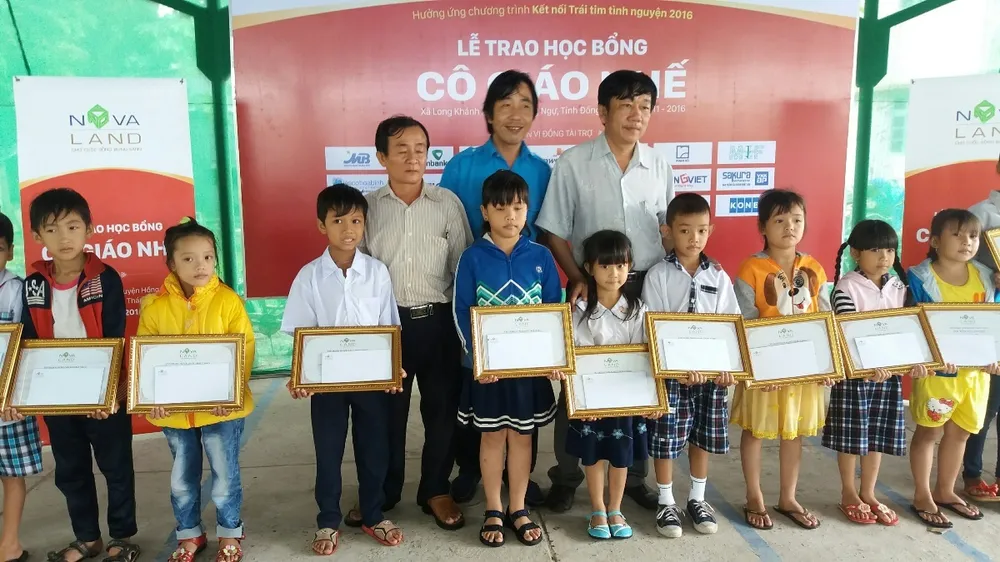 'Má bảo, có học bổng rồi thì đi học thôi!' ảnh 2 'Má bảo, có học bổng rồi thì đi học thôi!' ảnh 2