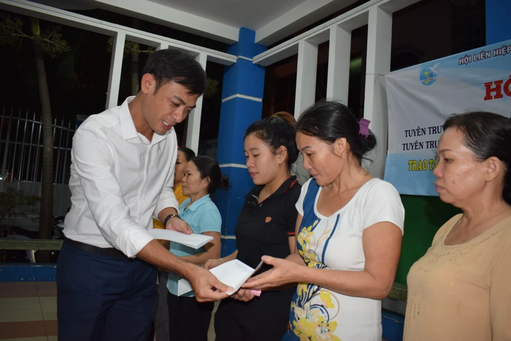 Bị trộm hốt gọn vì thờ ơ với hàng xóm ảnh 4