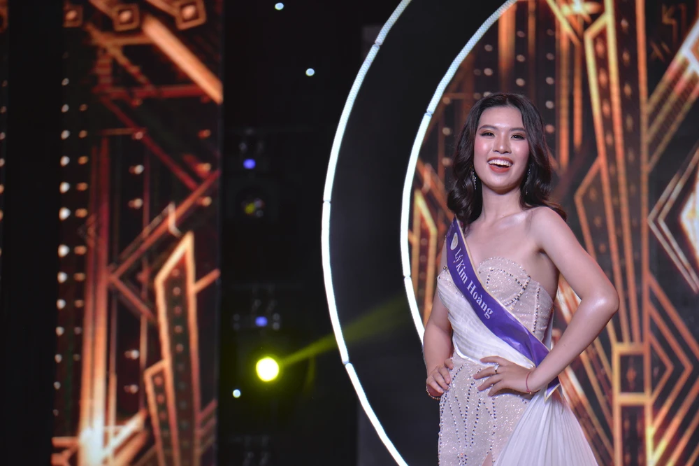Nữ sinh 16 tuổi đăng quang 'Miss Teen International Việt Nam 2021' là ai? ảnh 3