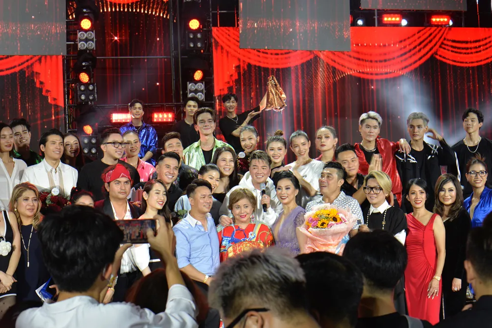 25 năm đi qua, tình yêu vẫn vẹn nguyên...