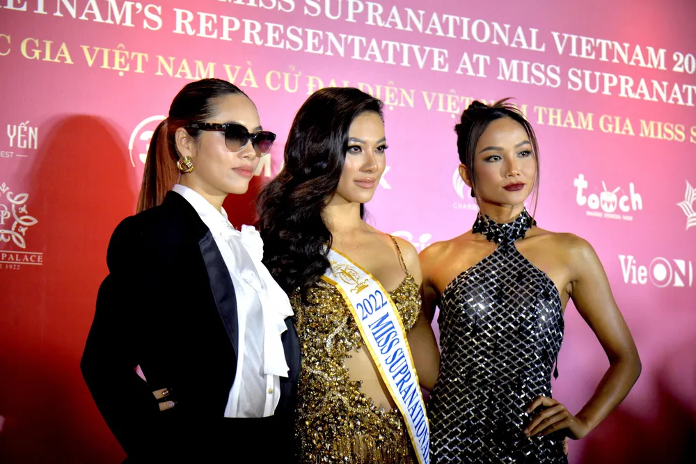 Hoa hậu H&apos;Hen Niê, Á hậu Kim Duyên và Á hậu Vũ Hoàng My. Ảnh: NGUYỄN TRÀ