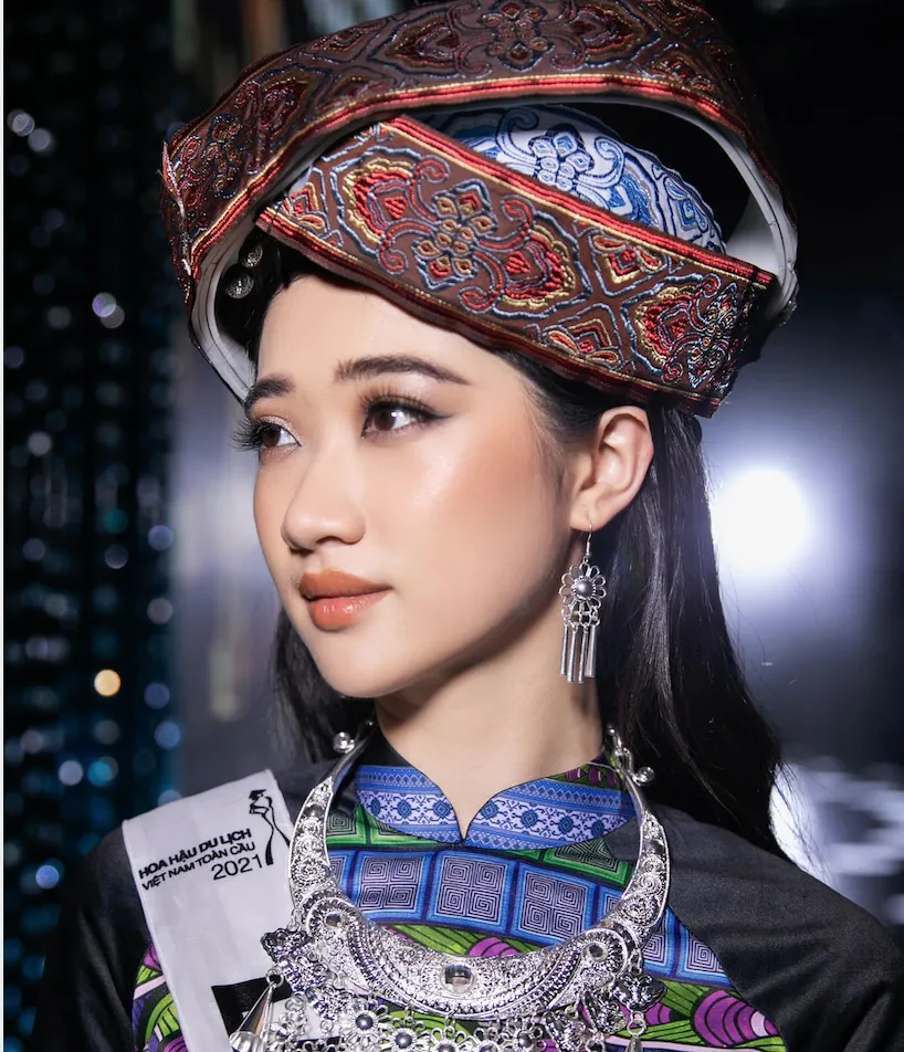 Lâm Đàm Thiều Ly, cô gái dân tộc Nùng là một trong những thí sinh nổi bật của cuộc thi này. Cô từng gây ấn tượng tại Hoa hậu du lịch Việt Nam Toàn cầu
