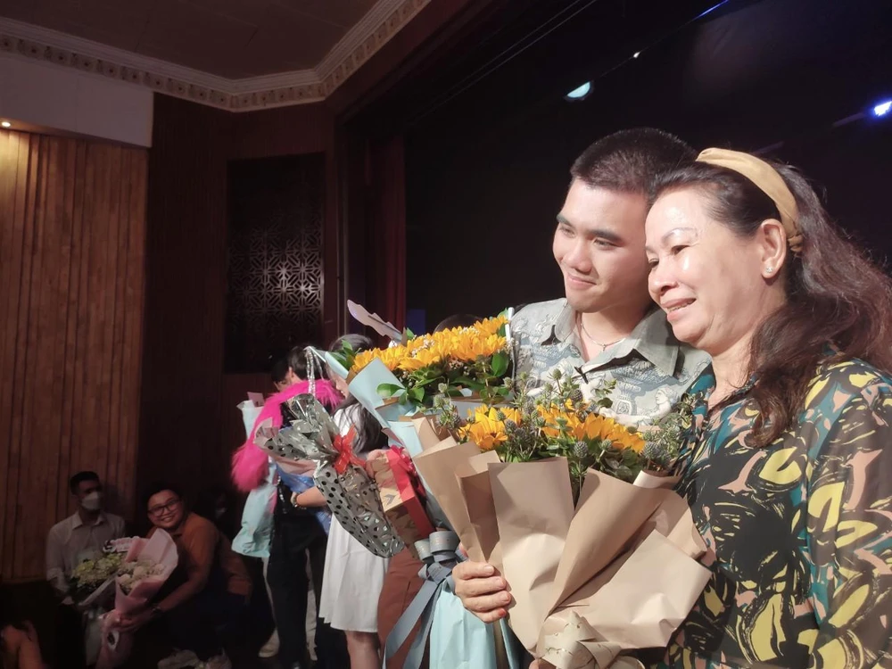 Võ Nguyên Khang vào vai tú ông quỷ quyệt khiến khán giả ghét cay đắng. Ảnh: NGUYỄN TRÀ