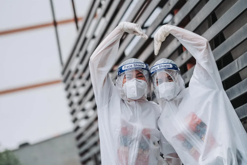 Ngọc Châu ở trọ gần nhà ca sỹ Quốc Đại. Mỗi lần đi điều phối lấy mẫu xét nghiệm thường hay ké xe ca sỹ Quốc Đại. Ảnh: FB MC Quỳnh Hoa Ngọc Châu ở trọ gần nhà ca sỹ Quốc Đại. Mỗi lần đi điều phối lấy mẫu xét nghiệm thường hay ké xe ca sỹ Quốc Đại. Ảnh: FB MC Quỳnh Hoa