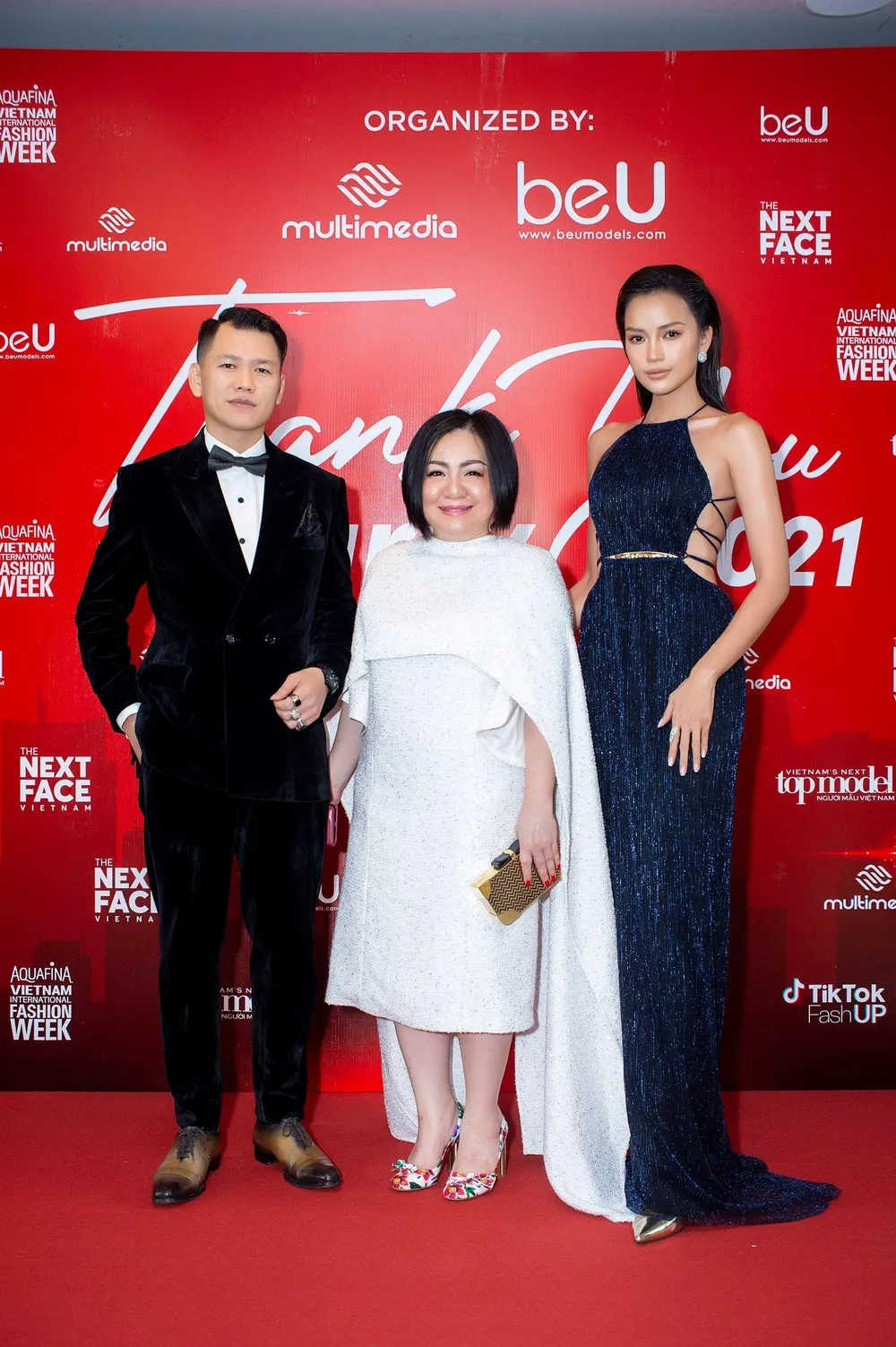 Bà Trang Lê, NTK Hoàng Minh Hà và Ngọc Châu. Ảnh: NVCC Bà Trang Lê, NTK Hoàng Minh Hà và Ngọc Châu. Ảnh: NVCC