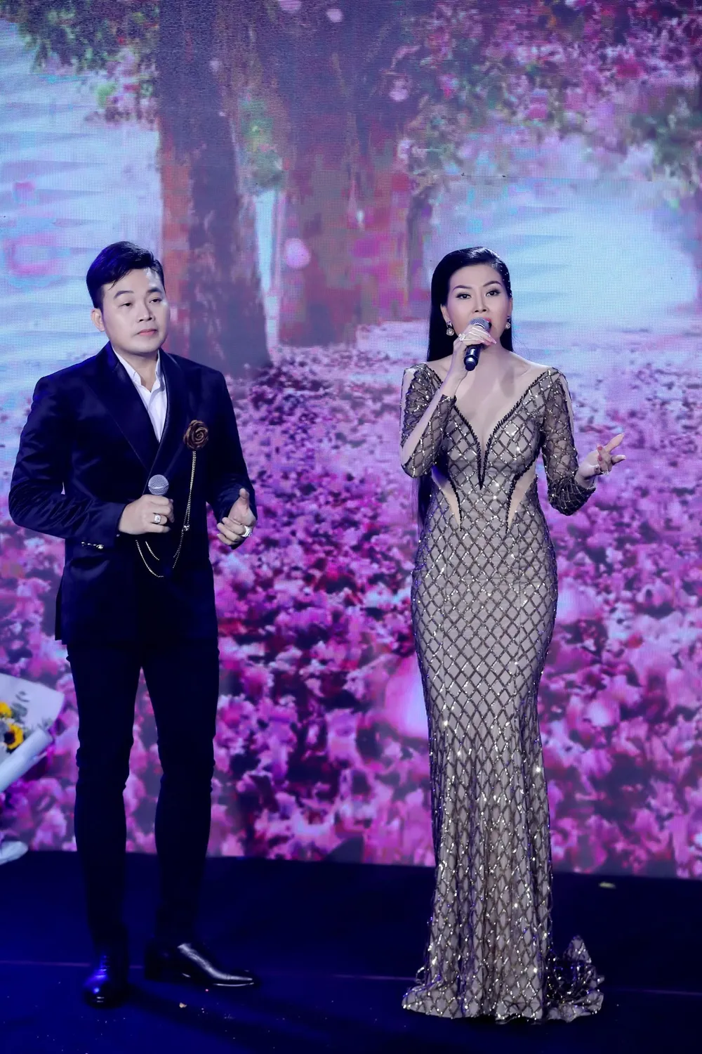 Khánh Bình và Kim Thoa Khánh Bình và Kim Thoa