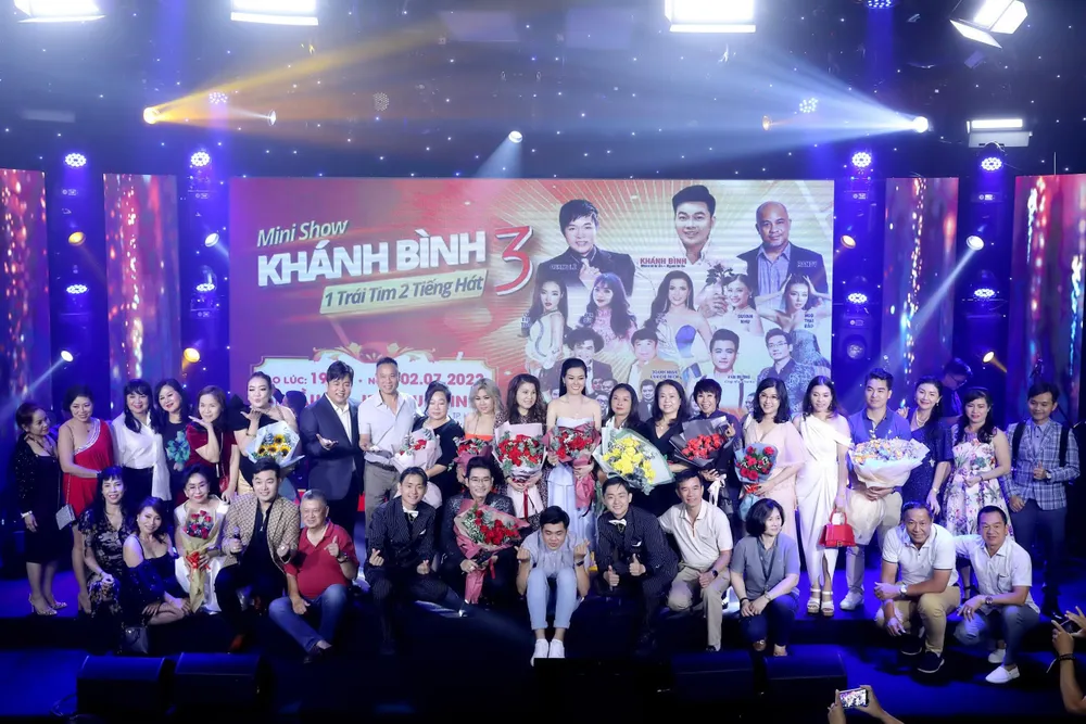 Ca sĩ Khánh Bình nguyện sống độc thân đến hết đời để chăm con và mẹ già ảnh 5 Ca sĩ Khánh Bình nguyện sống độc thân đến hết đời để chăm con và mẹ già ảnh 5