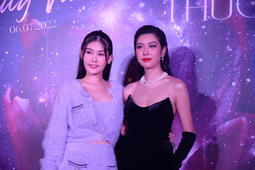 Thúy Vân khóc trong ngày ra mắt MV ‘Trái tim yêu thương’ ảnh 11