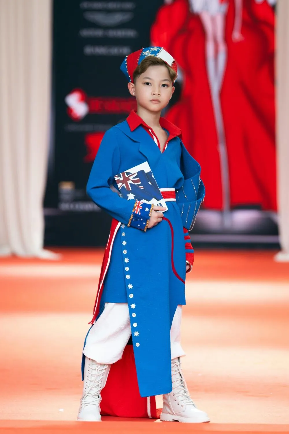 Bất ngờ về thân thế của siêu mẫu nhí Phong Thiên ảnh 3 Bất ngờ về thân thế của siêu mẫu nhí Phong Thiên ảnh 3