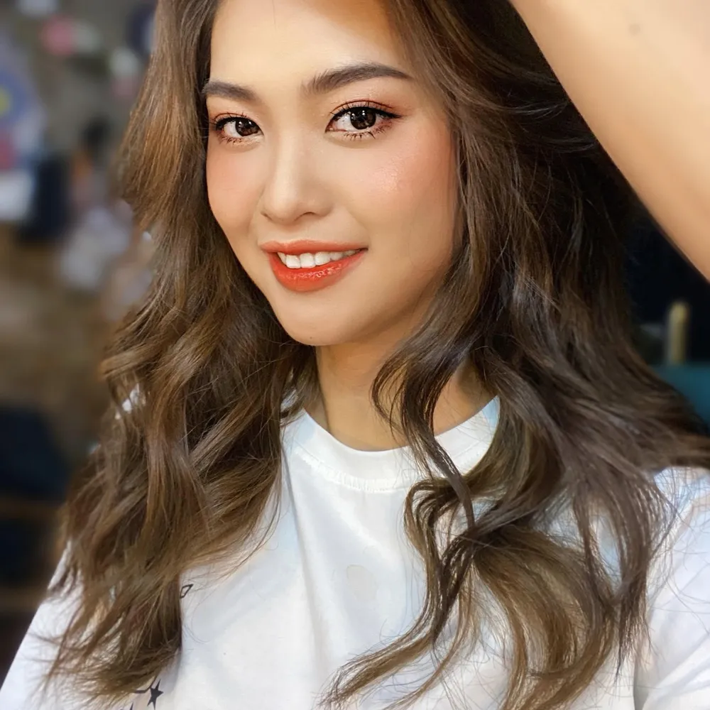 Nông Thúy Hằng có thành tích học tập tốt.