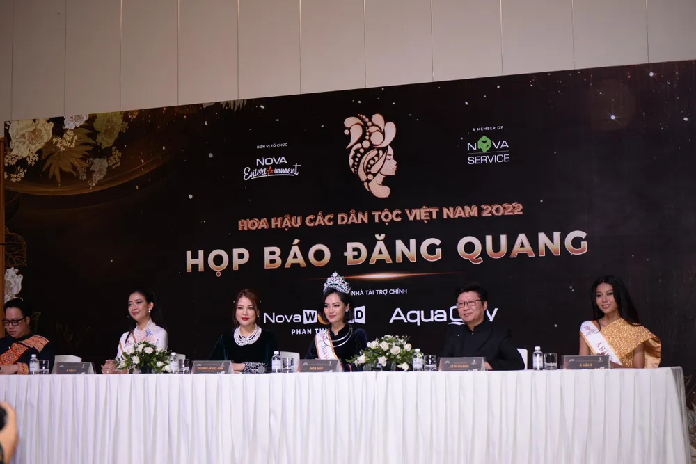 Họp báo đăng quang Hoa hậu các dân tộc Việt Nam 2022.