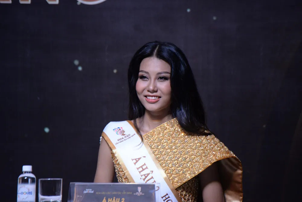 Nhan sắc và trình độ của cô gái Khmer đại diện Việt Nam tại Hoa hậu Trái đất ảnh 6