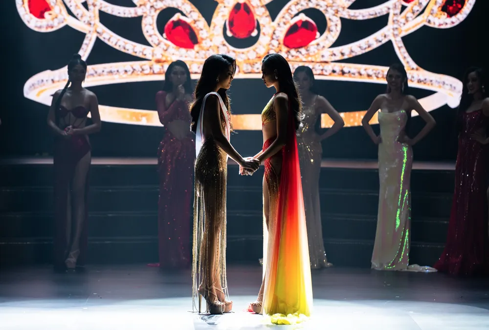 Nghi lộ clip hít bóng cười, hoa hậu Đoàn Thu Thủy nói gì? ảnh 2 Nghi lộ clip hít bóng cười, hoa hậu Đoàn Thu Thủy nói gì? ảnh 2