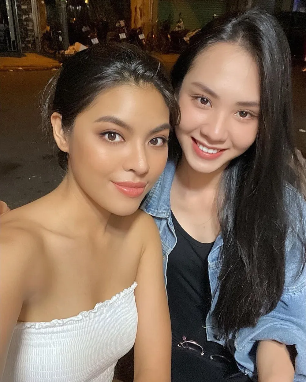 Á hậu 1 Hoa hậu Thể thao Phương Thảo tự hào về Mai Phương. Á hậu 1 Hoa hậu Thể thao Phương Thảo tự hào về Mai Phương.