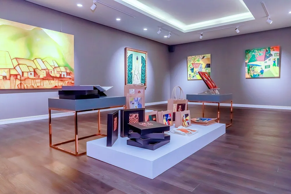 Một góc nhỏ trong triển lãm tranh của hoạ sĩ Công Quốc Hà. Ảnh: TT