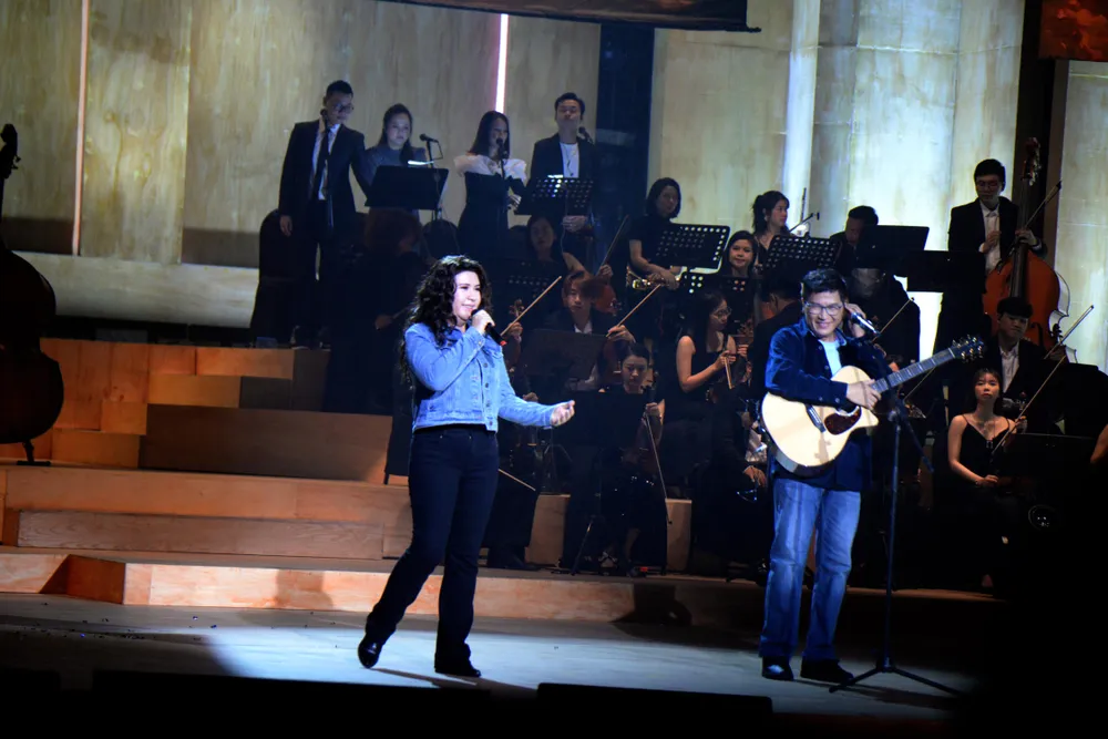 Phương Thảo - Ngọc Lễ lần lượt gửi đến khán giả những bản hit một thuở: Xe đạp ơi, Đừng nghe những gì con gái nói... Ảnh: NGUYỄN TRÀ