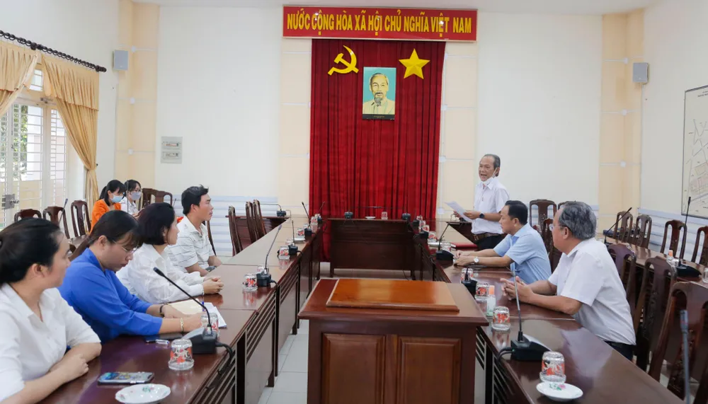 Phó Chủ tịch Thường trực UBND Q8 biểu dương và gửi lời cảm ơn sâu sắc đến anh Hồ Thanh Sang Phó Chủ tịch Thường trực UBND Q8 biểu dương và gửi lời cảm ơn sâu sắc đến anh Hồ Thanh Sang