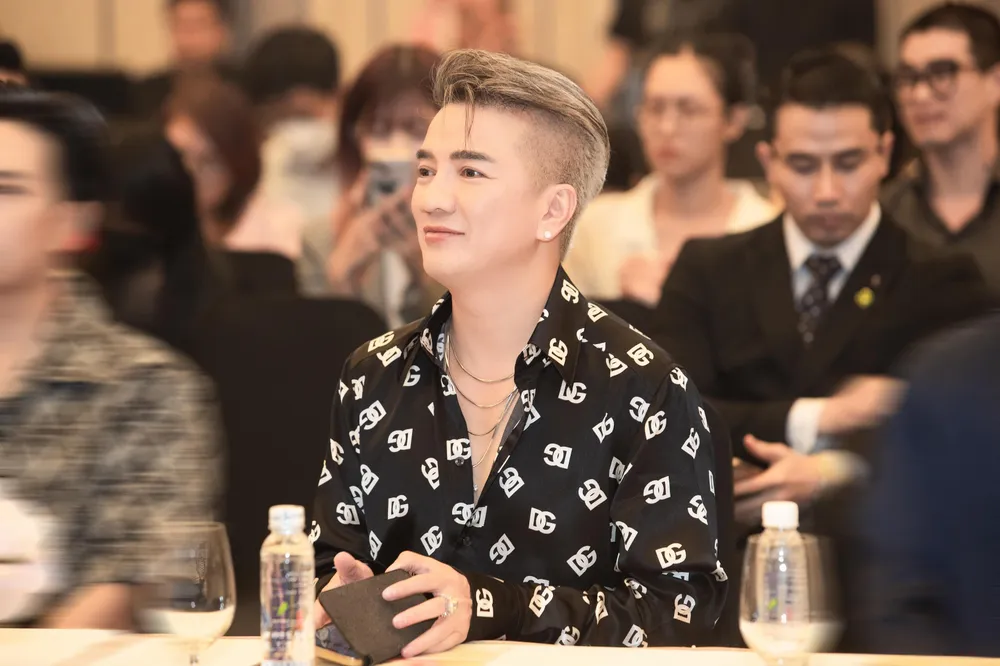 Jimmii Nguyễn và đêm nhạc 'Triệu lời tri ân' kỷ niệm 30 năm ca hát ảnh 2