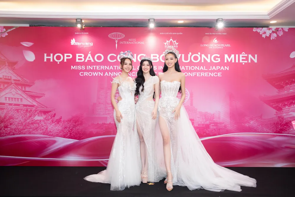 Hoa hậu Bảo Ngọc, Hoa hậu Mai Phương và á hậu Phương Nhi. Ảnh: PT