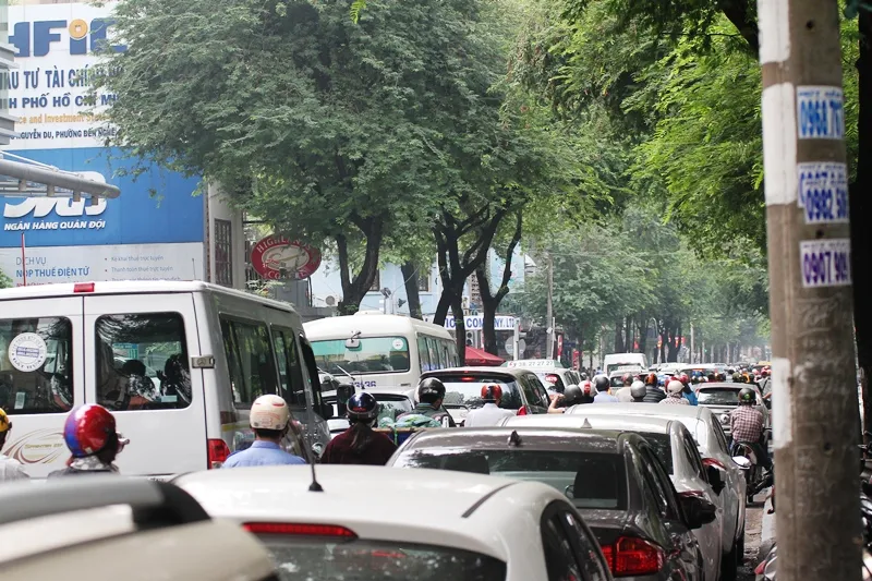 'Giải cứu' tòa nhà Vincom Đồng Khởi 26 tầng bị cháy lớn ảnh 15