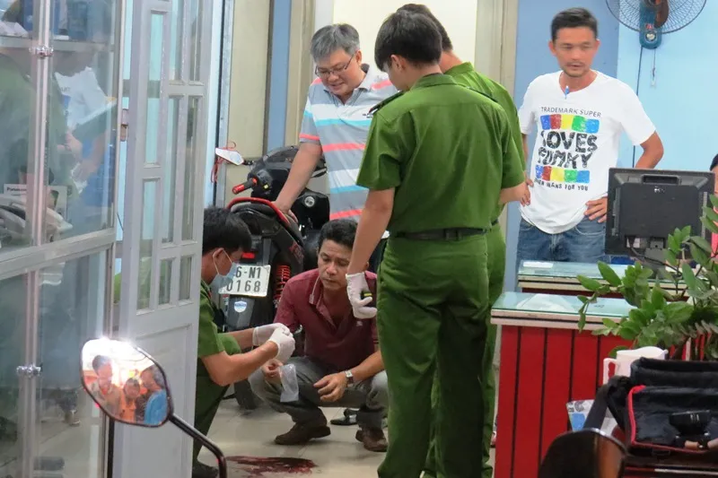 Chủ tiệm chim cảnh ở Sài Gòn bất ngờ bị đâm tử vong ảnh 2