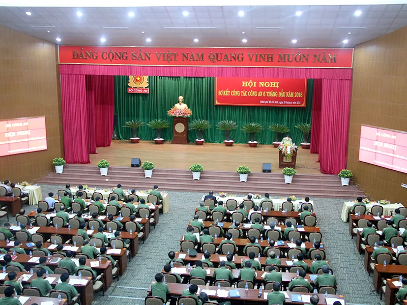Sáng ngày 28-6, Bộ Công an tổ chức Hội nghị sơ kết công tác công an 6 tháng đầu năm 2016 tại TP.HCM