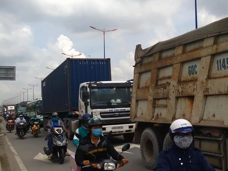 Vụ việc khiến giao thông khu vực bị ùn ứ nghiêm trọng