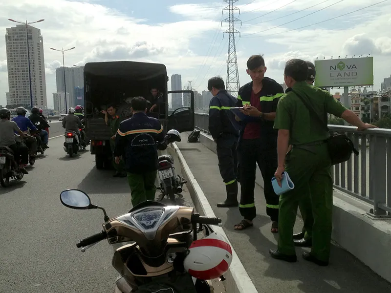 Lực lượng chức năng vẫn đang điều tra về vụ nghi vấn nam thanh niên nhảy cầu Sài Gòn