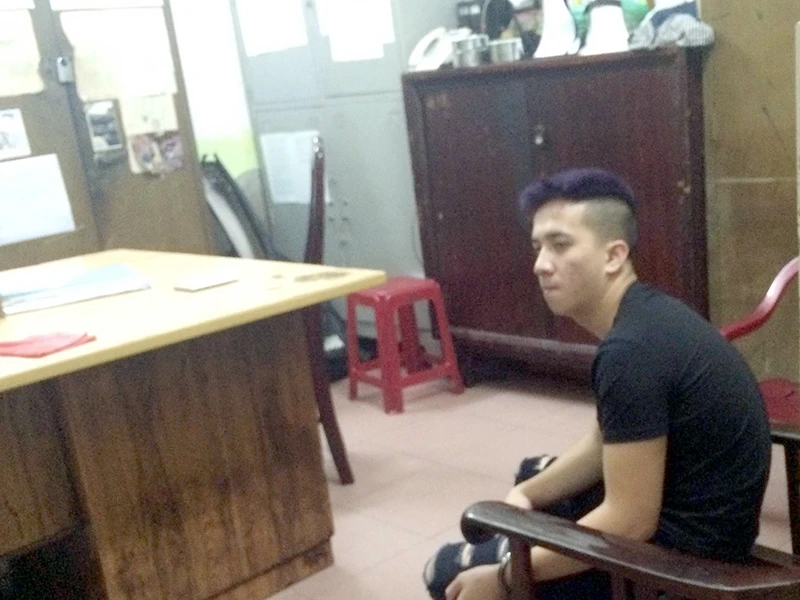 Hiếu bị bắt giữ sau khi giật điện thoại của người phụ nữ đang chơi Pokemon Go