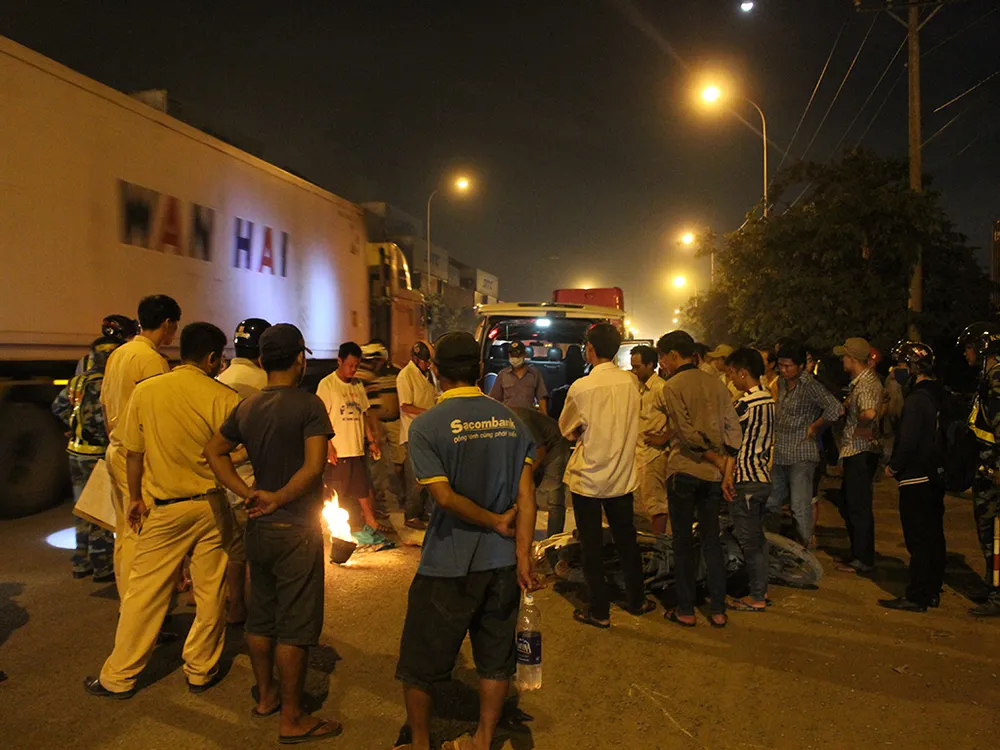 Nam công nhân đi làm về bị container cán tử vong ảnh 1 Nam công nhân đi làm về bị container cán tử vong ảnh 1