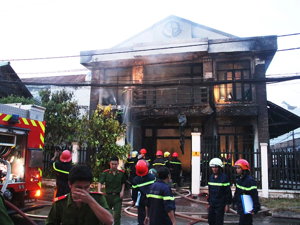 Vụ cháy ở quận 9: Nạn nhân phỏng hô hấp, không nói được ảnh 1