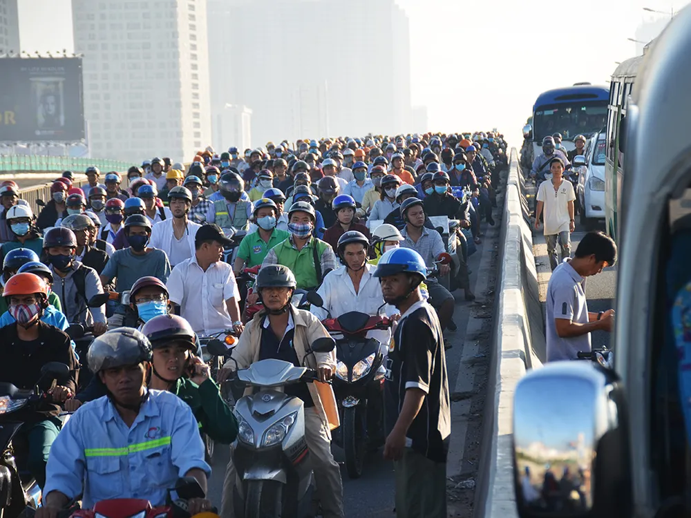 Giao thông khu vực ùn ứ nghiêm trọng.