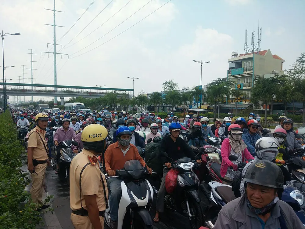 Bất cẩn lúc hàn xì, lửa thiêu rụi quán nhậu ảnh 3 Bất cẩn lúc hàn xì, lửa thiêu rụi quán nhậu ảnh 3