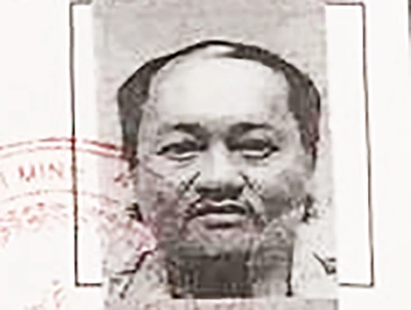 Công an tìm bị hại trong đường dây gửi quà lừa tiền ảnh 1 Công an tìm bị hại trong đường dây gửi quà lừa tiền ảnh 1