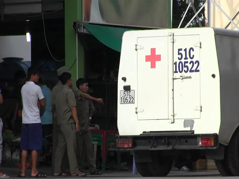 Người đàn ông chết với nhiều vết thương ở tiệm rửa xe ảnh 2 Người đàn ông chết với nhiều vết thương ở tiệm rửa xe ảnh 2