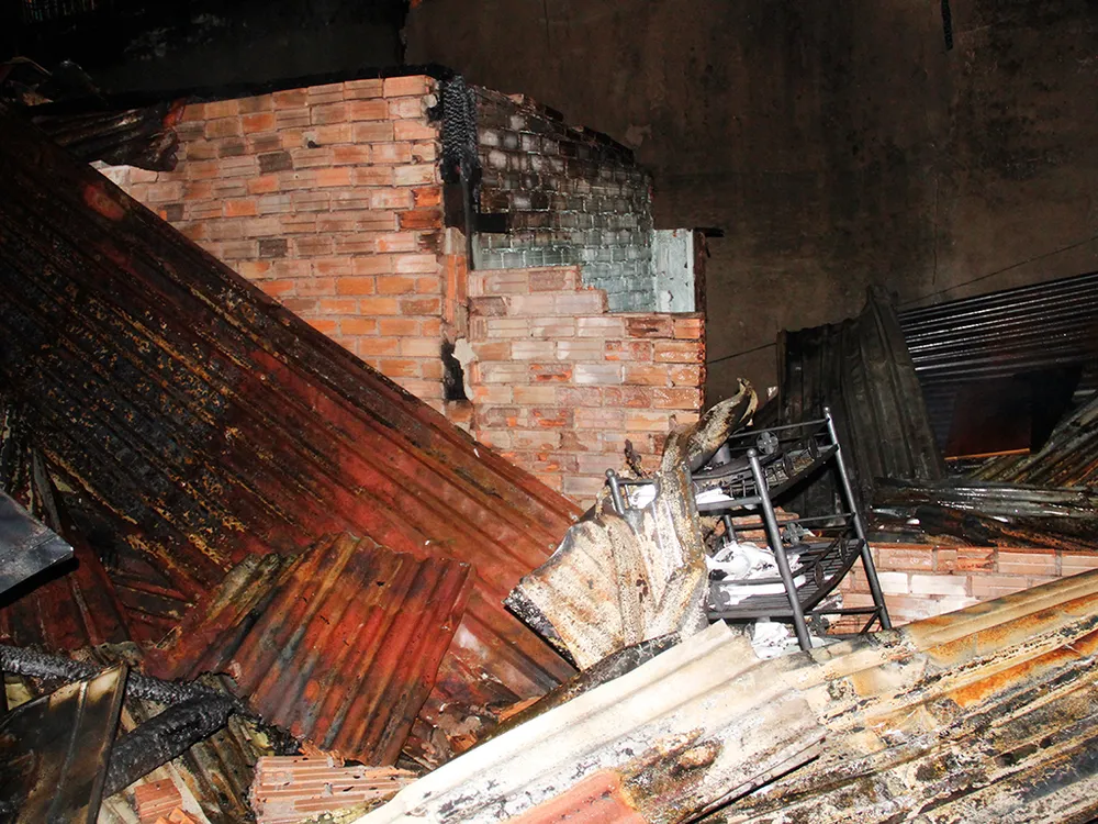 Cháy 6 căn nhà ở quận 8: Khả năng do chập điện ảnh 4