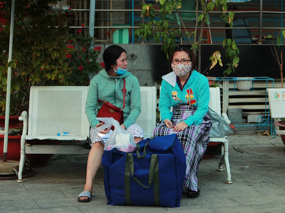 Cư dân Carina dọn đồ đạc đến nơi khác ở tạm đêm nay ảnh 6