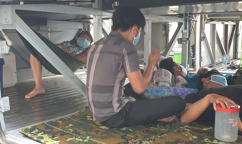 xe-dua-ruoc/tai-xe-xe-khach-cho-don-cong-nhan-cong-ty-pouyuen-o-binh-tan_cbxt