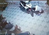 Nhóm trộm bẻ khóa xe Exciter chỉ bằng cọng kẽm ở TP.HCM
