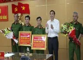 Thưởng nóng 100 triệu cho công an phá án vụ thi thể trong valy
