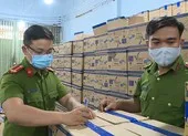 Khởi tố nữ giám đốc cùng 3 người làm găng tay y tế giả ảnh 4 Mua găng tay y tế đã qua sử dụng về tẩy rửa rồi đóng hộp