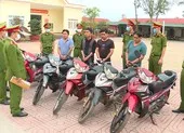 Trộm điện thoại người bán thức ăn lề đường gặp ngay trinh sát ảnh 2 Video: Triệt phá các nhóm chuyên trộm cắp xe máy liên tỉnh
