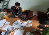 TP.HCM: Bắt nhóm tín dụng đen cho vay trên Facebook ảnh 3 An Giang: Bắt quả tang thanh niên cho vay nặng lãi