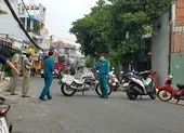 Cháy nhiều giờ ở xưởng nhựa quận 11 ảnh 4 Đưa con đi học về thì thấy nhà phát cháy