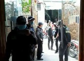 Đập tài sản, ép con 'con nợ' trả tiền, chủ nợ vướng lao lý ảnh 1 Nhóm đòi nợ thuê xông vào nhà dân, công an phải giữ trật tự