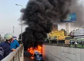 Xe ba gác chở nệm bốc cháy trên đường ở quận Bình Tân ảnh 3 Công an chỉ cách xử lý khi xảy ra cháy xe lúc lưu thông