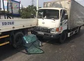 Ô tô tải mất phanh tông liên hoàn, 1 xe lao vào nhà dân ở quận 12 ảnh 7 Tông liên hoàn ở cầu vượt Tân Thới Hiệp, kẹt xe nhiều km